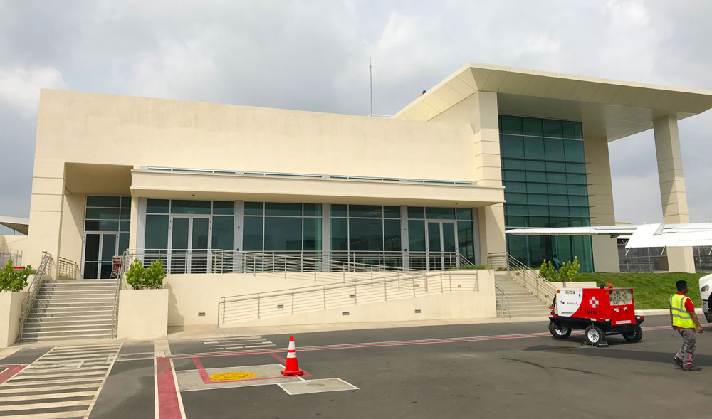 Costa Rica local flights Sansa Airlines